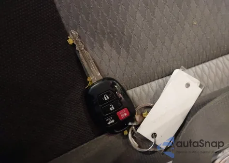 2018 Toyota Corolla Le from USA, damaged, VIN 2T1BURHEXJC123782